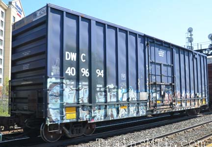 Car/wagon DWC409694 left side / coté gauche